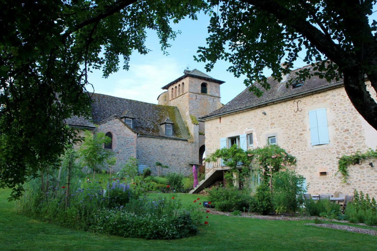 La Bastide-l'Eveque Chambres D'Hotes Du Presbytere מראה חיצוני תמונה